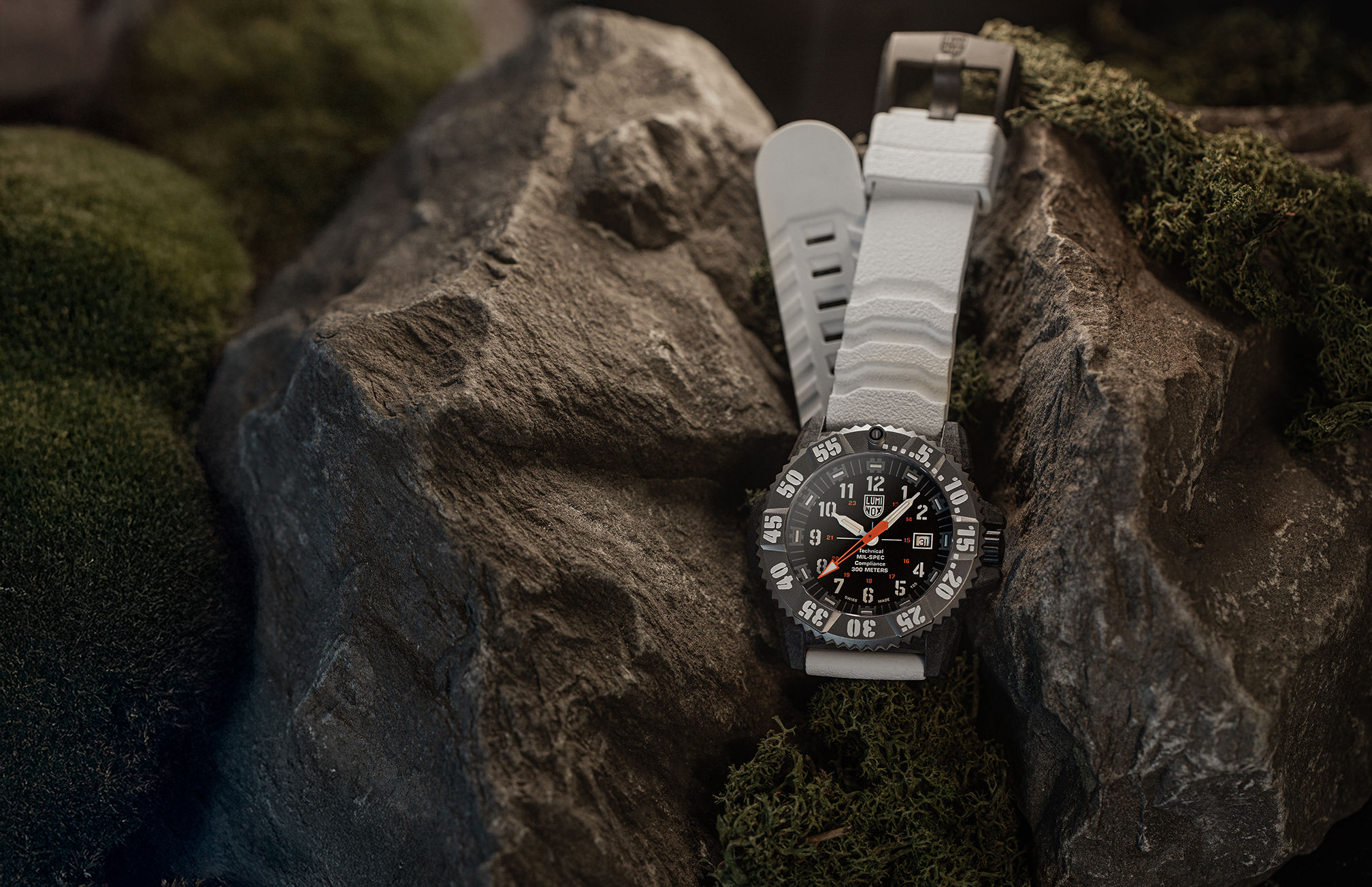 The Luminox Mil-Spec 3350 Is Built For A Battering | AugustMan