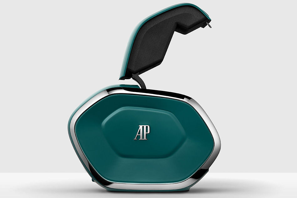Audemars Piguet Unveils New Watch Box Winder | Augustman SG