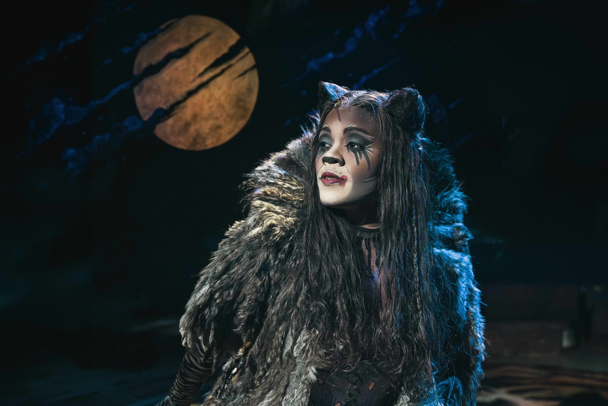 After The Terrible Movie, Should You Watch CATS The Musical? A Jellicle YES.