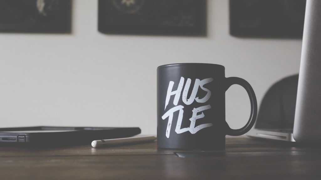 10 Side Hustles You Can Do While You Keep Your Day Job