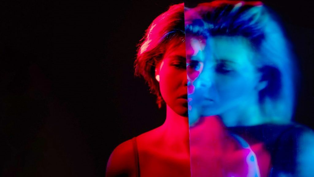 Bipolar Mood ‘Swings’: What To Know About Manic And Depressive Episodes And How Long They Can Last