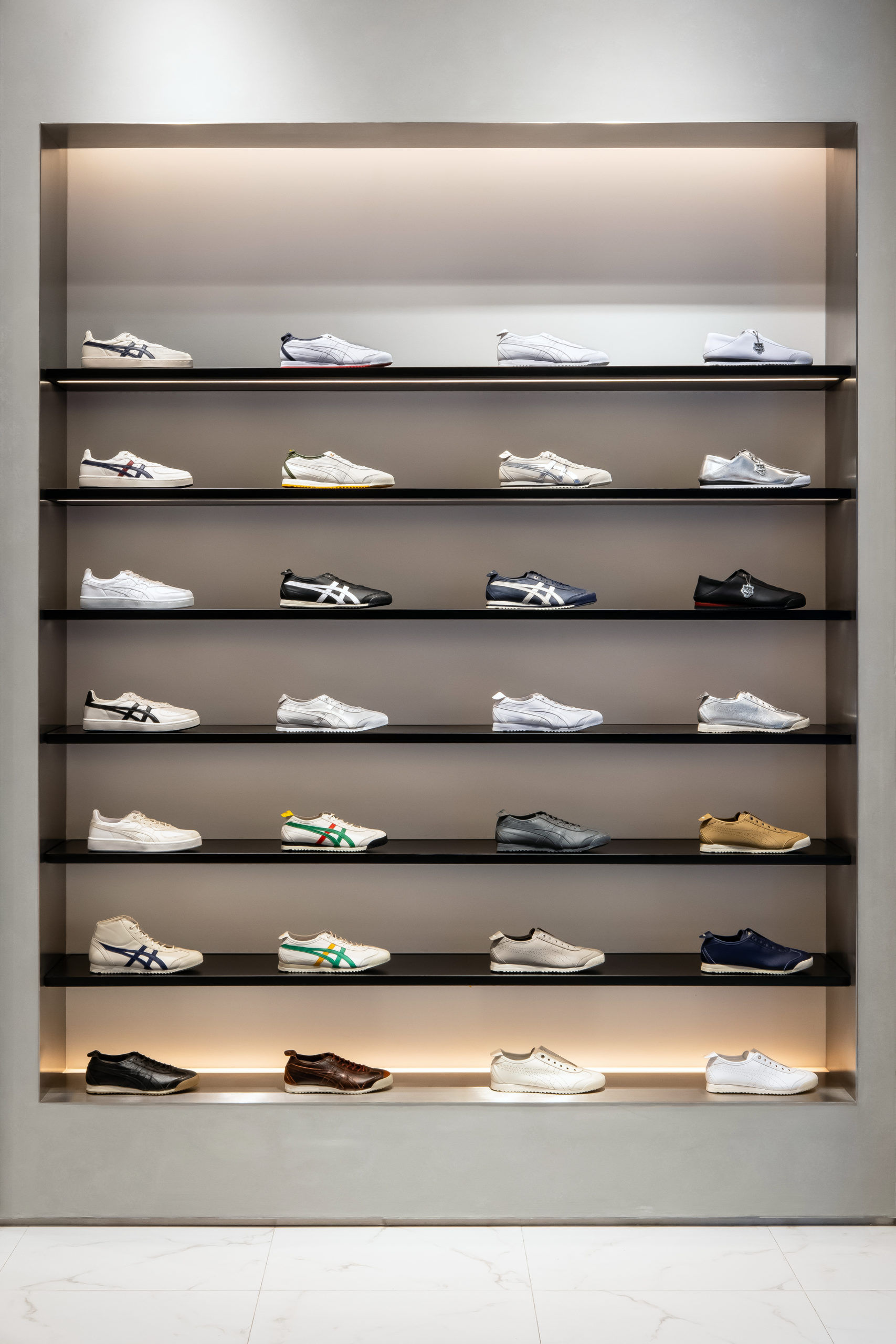 columbia titanium hiking boots