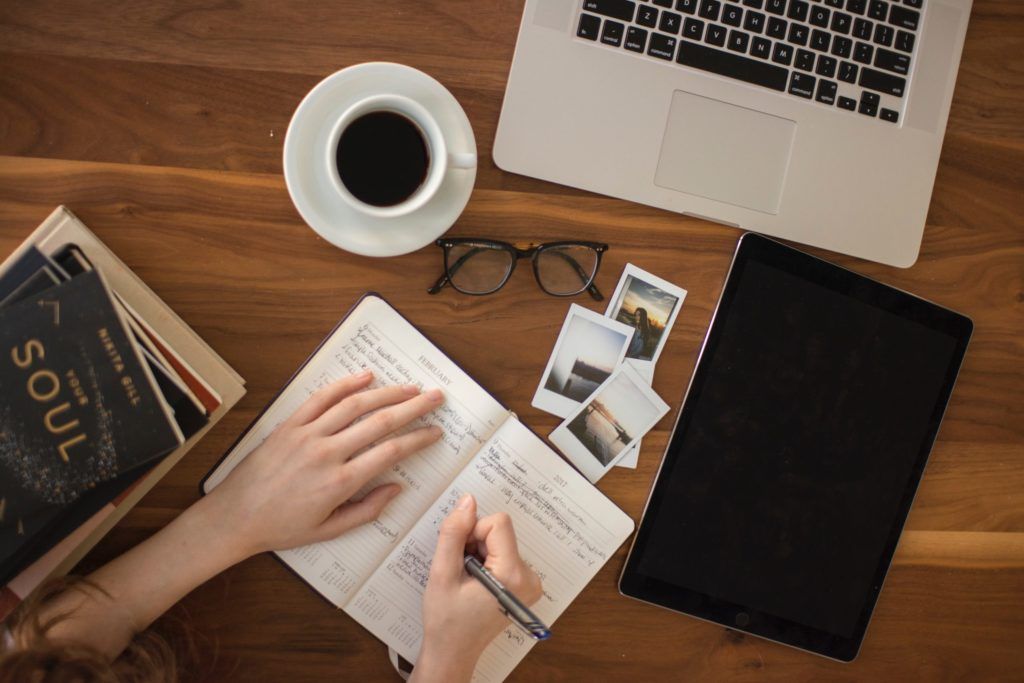 7 Daily Habits Of Billionaires You Can Also Follow