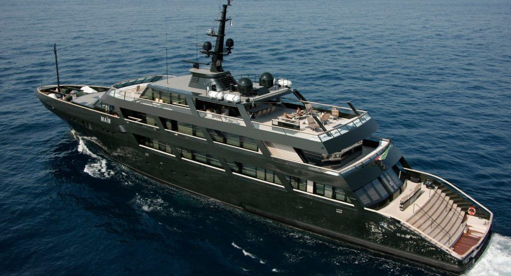 Armani Main yacht