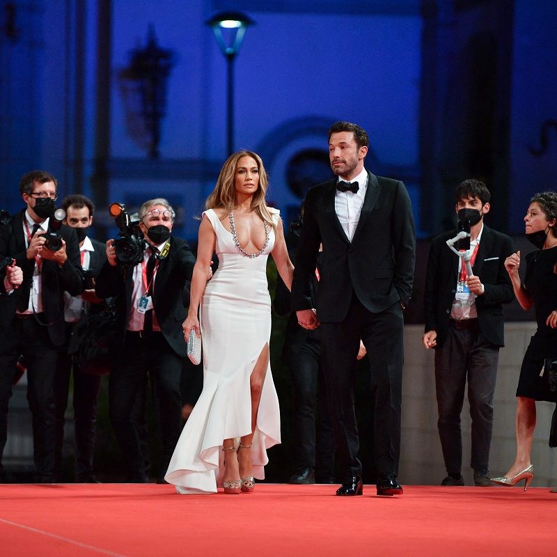 Ben Affleck And Jennifer Lopez Are Officially Married
