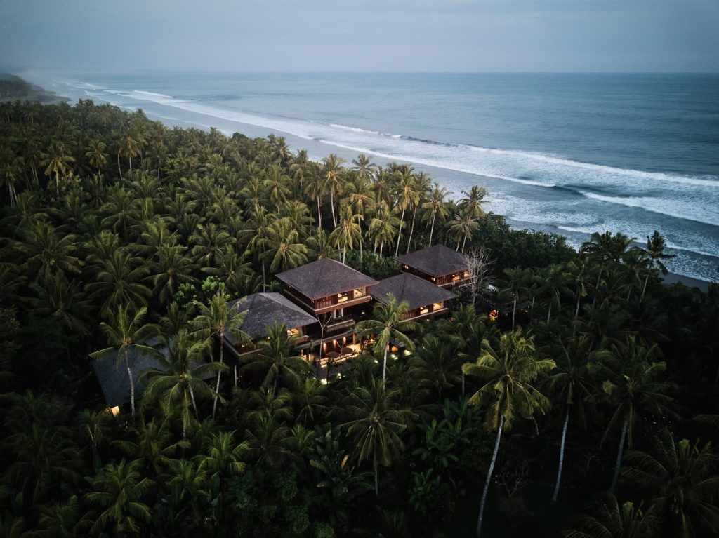 lost-lindenberg-1024x767-1 5 New Bali Hotels And Resorts For A Tranquil Island Retreat - Augustman Malaysia