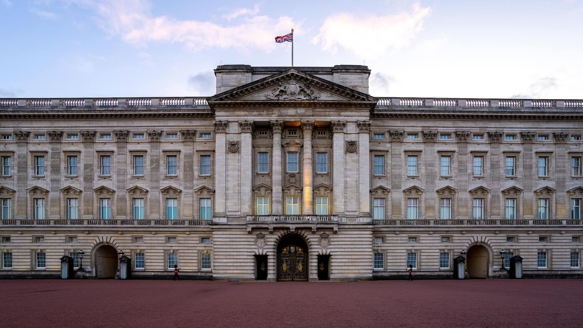 What Royal Residences and Palaces Look Like Around the World