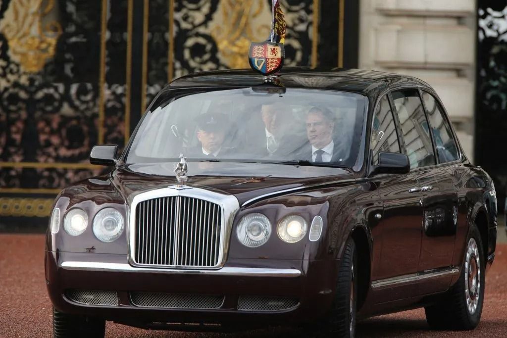 Her Majesty Queen Elizabeth II RollsRoyce And Bentley Motor Cars
