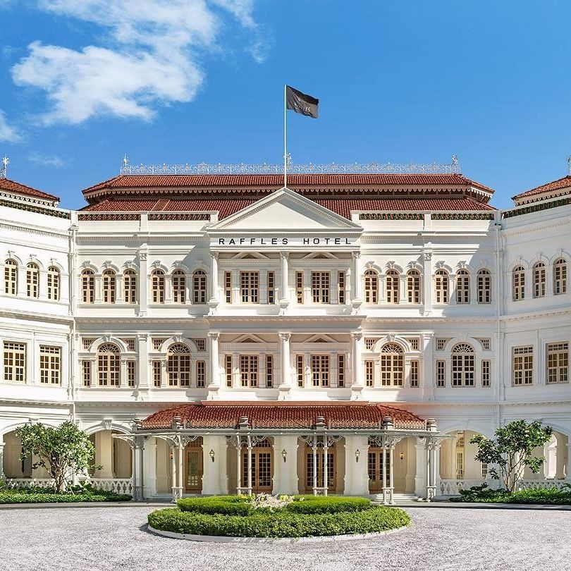 Check Into These 5 Luxury Hotels Close To The Formula 1 Singapore Action