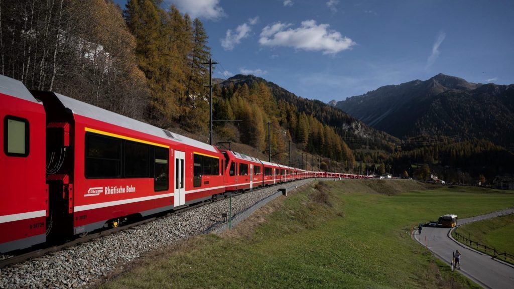 world's longest passenger train rhaetian railway