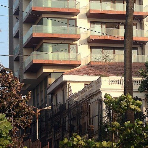 Shah Rukh Khan’s Spectacular Mannat Mansion Will Leave You Awestruck