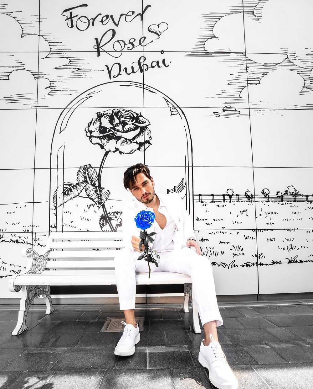Forever Rose dubai bling