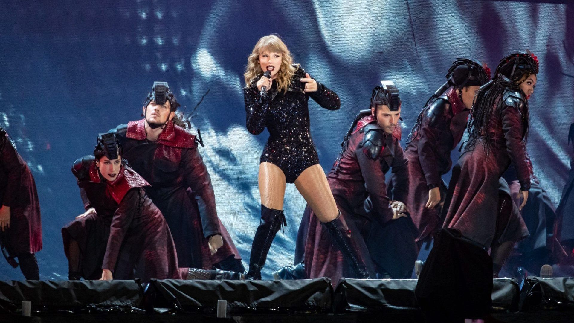 Swifties upset after Ticketmaster cancels general sale for concert