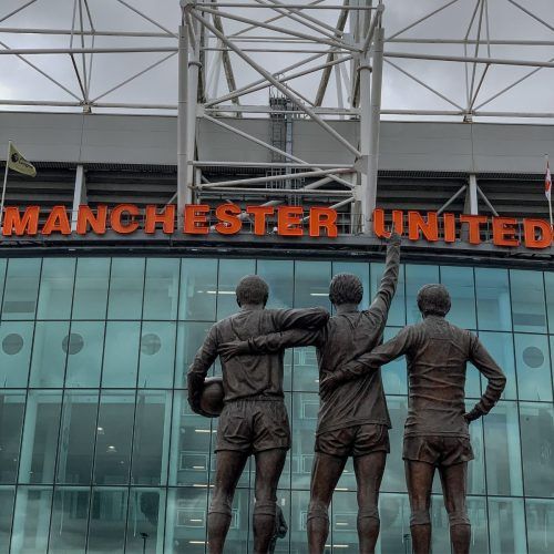 Apple Might Be Keen On Buying Manchester United, Which Has Gone Up For Sale