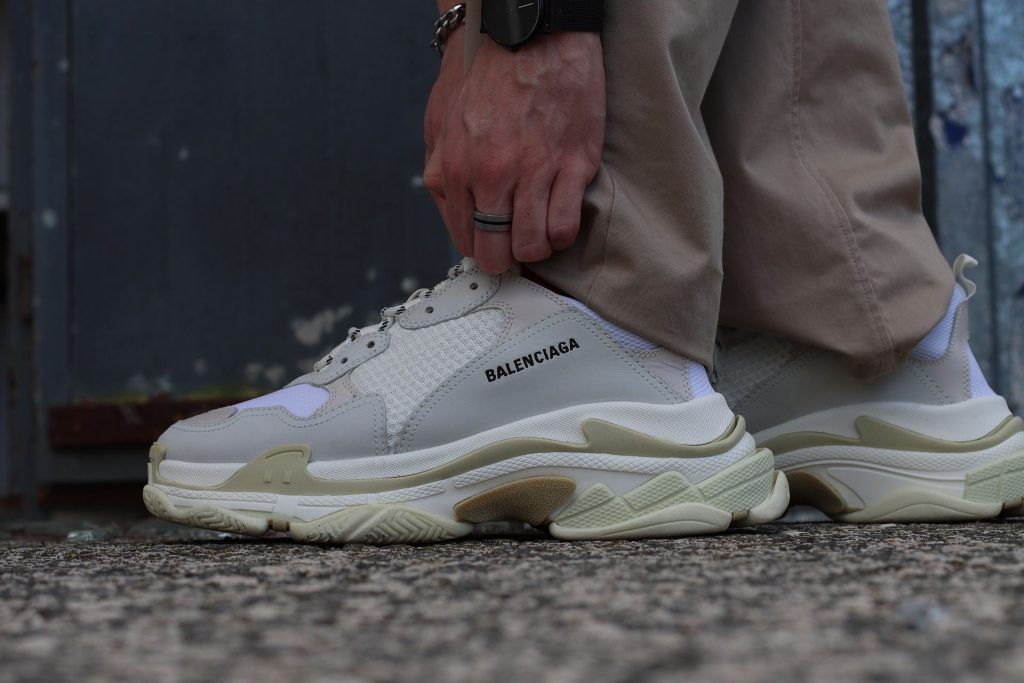 Op-Ed: Why Was That Questionable Balenciaga Ad Even Approved?