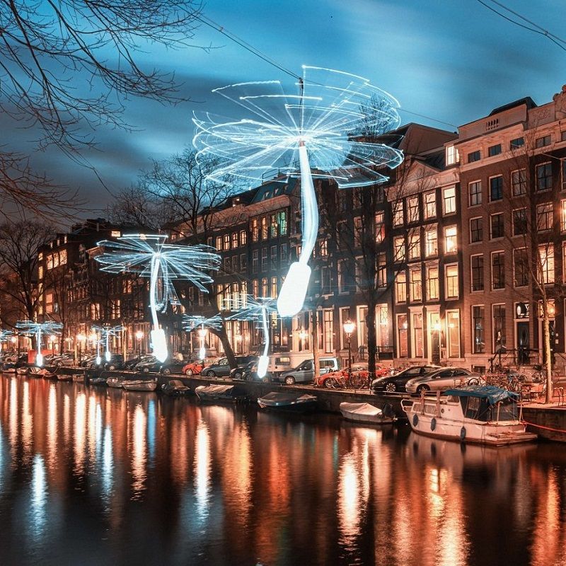 14 Places Where You Can See The Most Spectacular Christmas Lights Displays