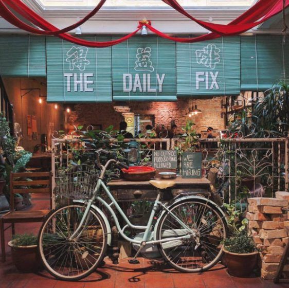 The Daily Fix (non-halal, but doesn't serve pork)
