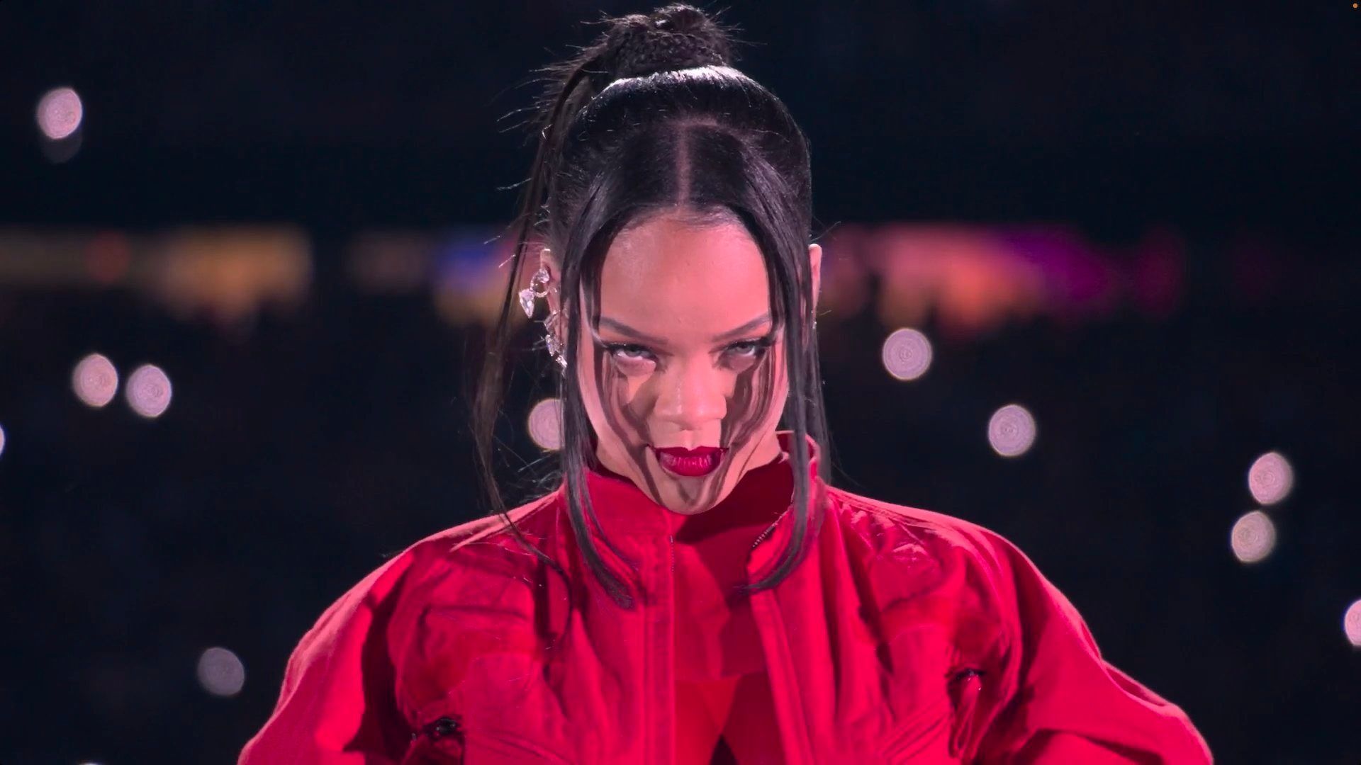 Super bowl 2023 halftime show rihanna electrifies the crowd