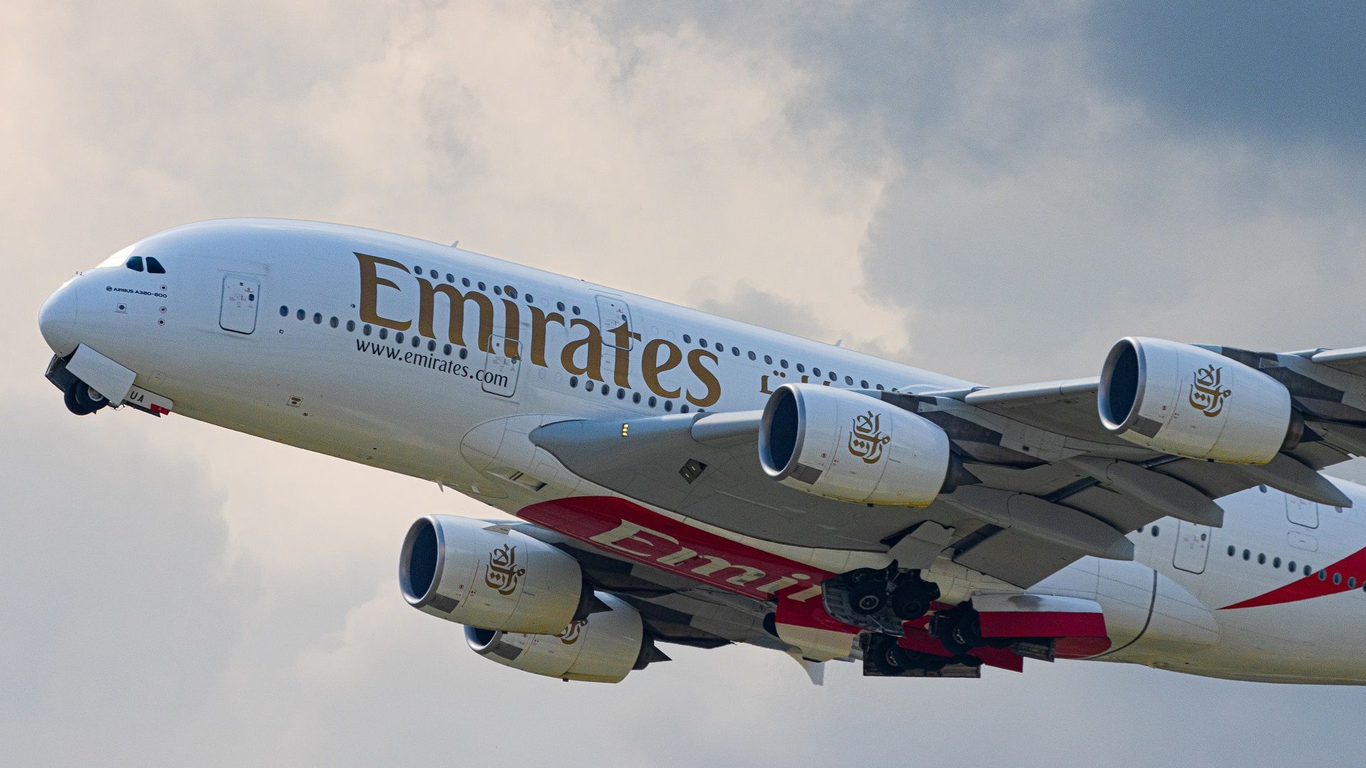 Fly emirates official - Gem