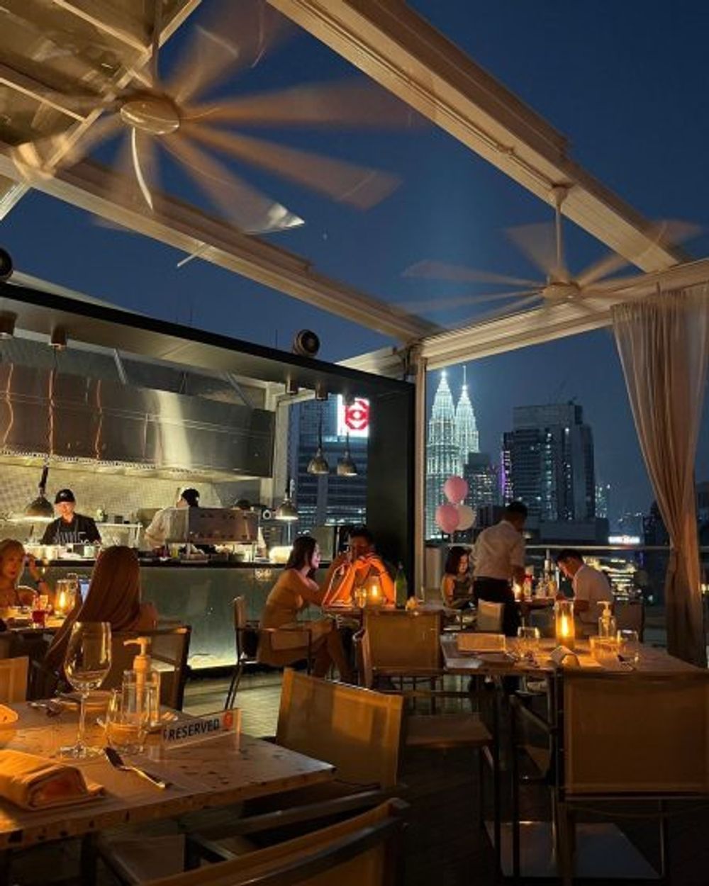 10 Rooftop Bars In KL That Offer The Most Stunning Views Of The City