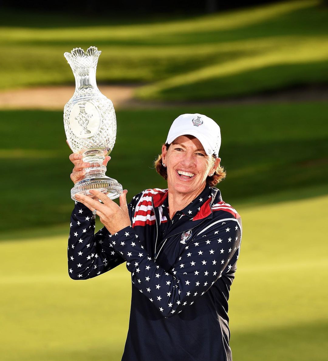 Who are the richest female golfers in the world?