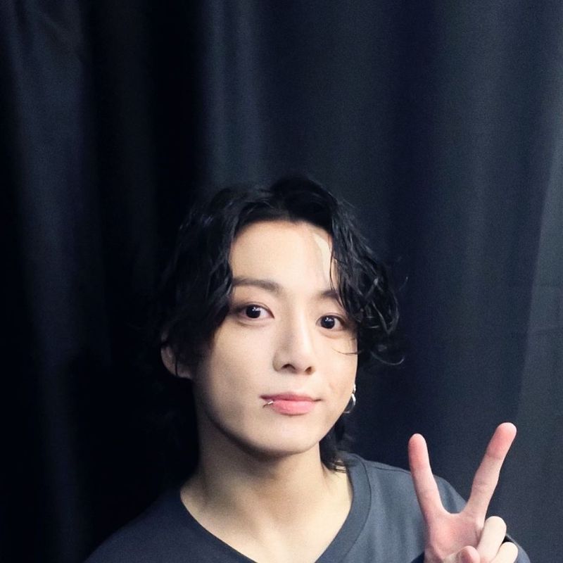 BTS’ Jungkook Lands #1 Spot On Billboard Chart For His FIFA Song ‘Dreamers’