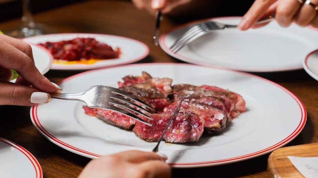 Travelling To Hong Kong? Here Are Its Best Steakhouses That You Must Visit