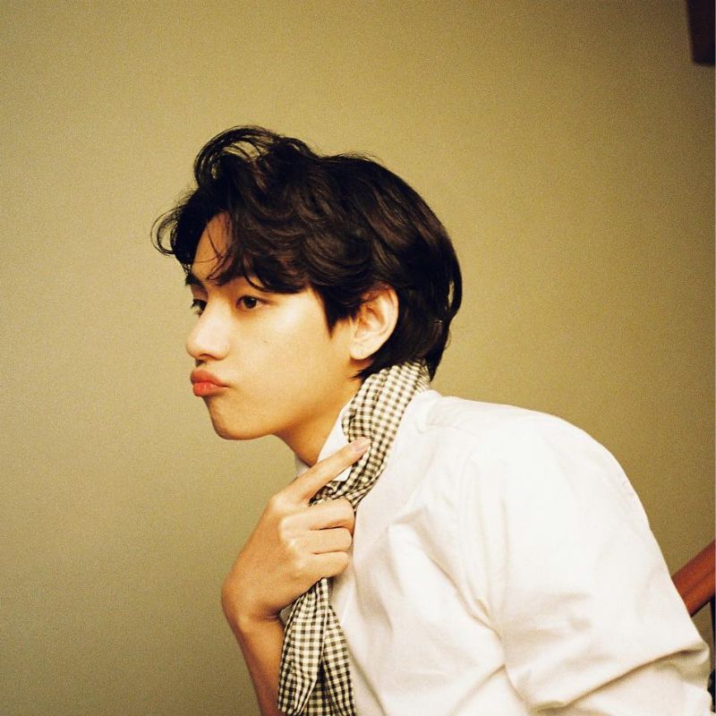 BTS’ V Drops Cover Of ‘It’s Beginning To Look A Lot Like Christmas’ For The Holidays