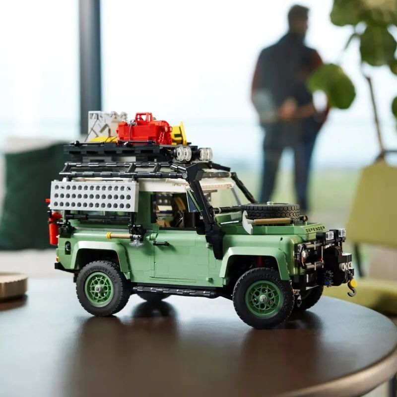 A New 2336-Piece LEGO Kit Of The Classic Land Rover Defender 90 Is Out