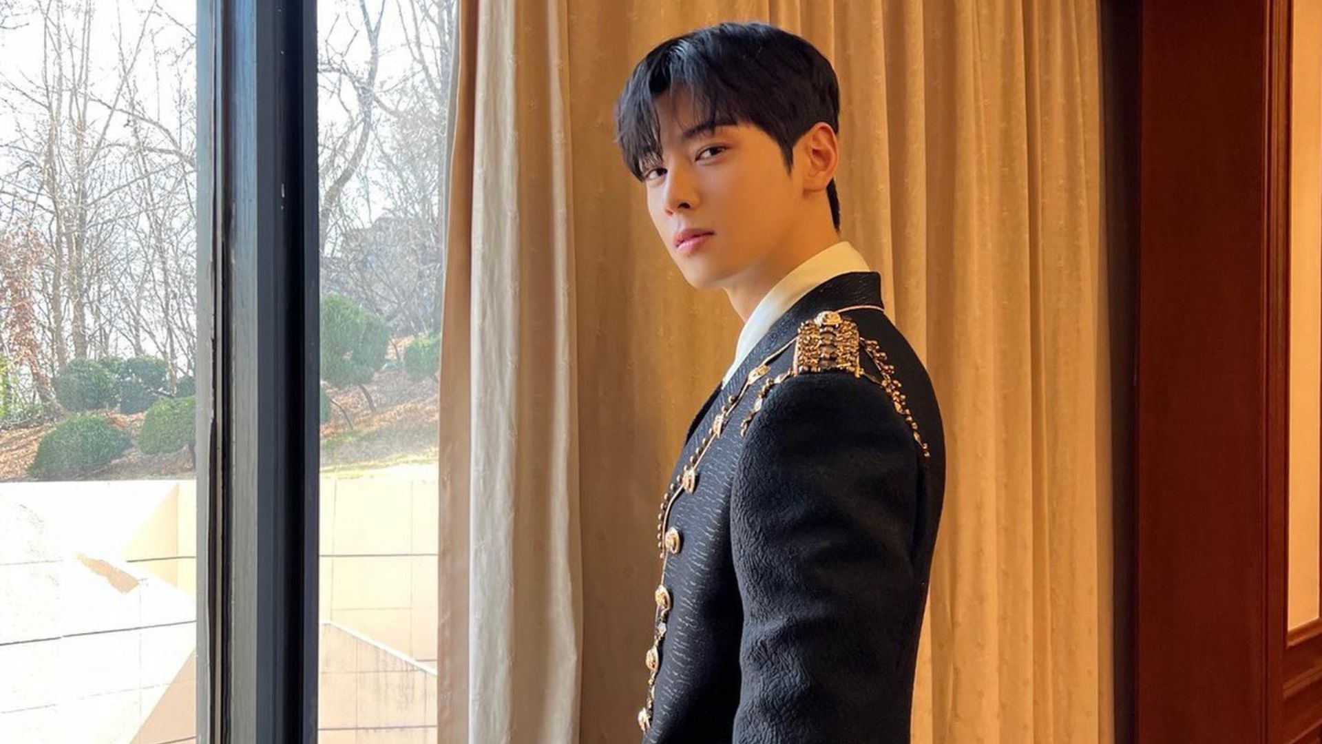 ASTRO Eunwoo Reveals He Wants to Live With This Celebrity's Face