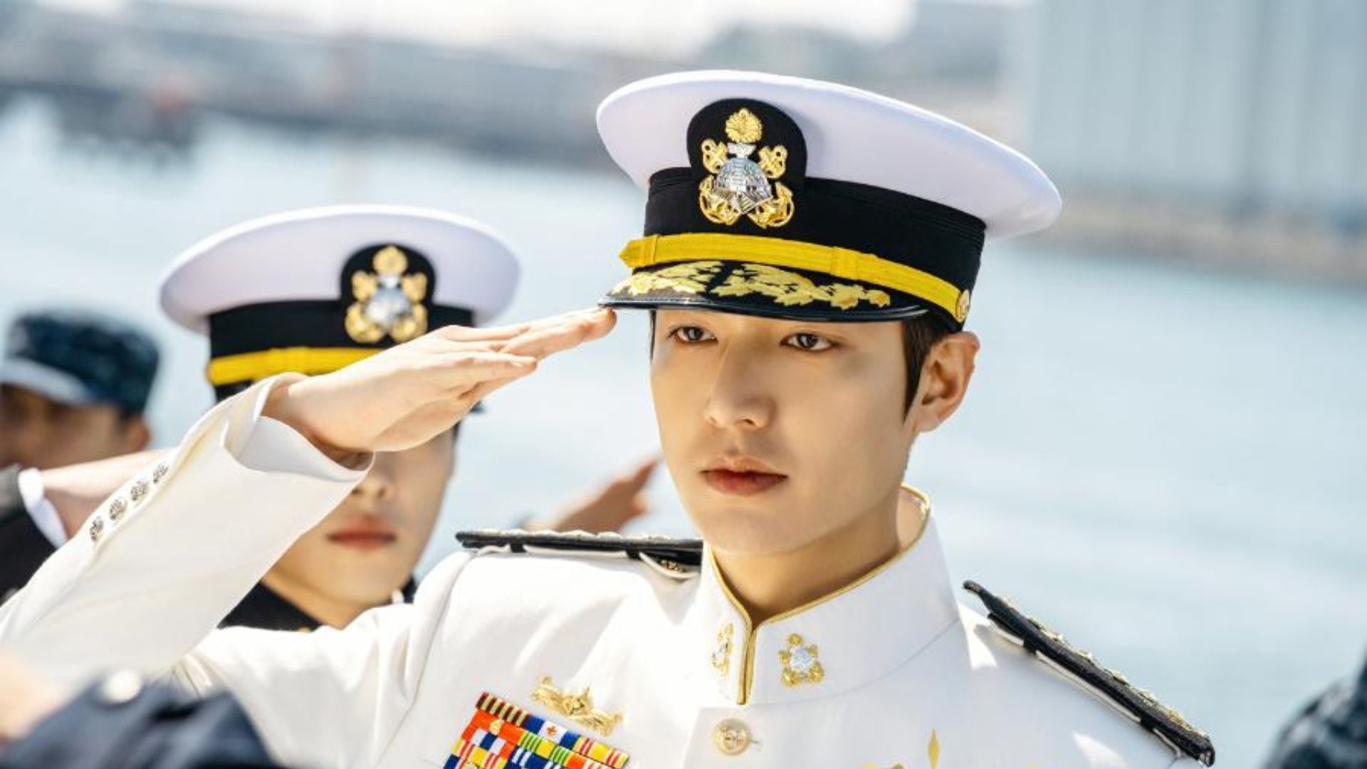 Korean stars military background Lee Min-ho