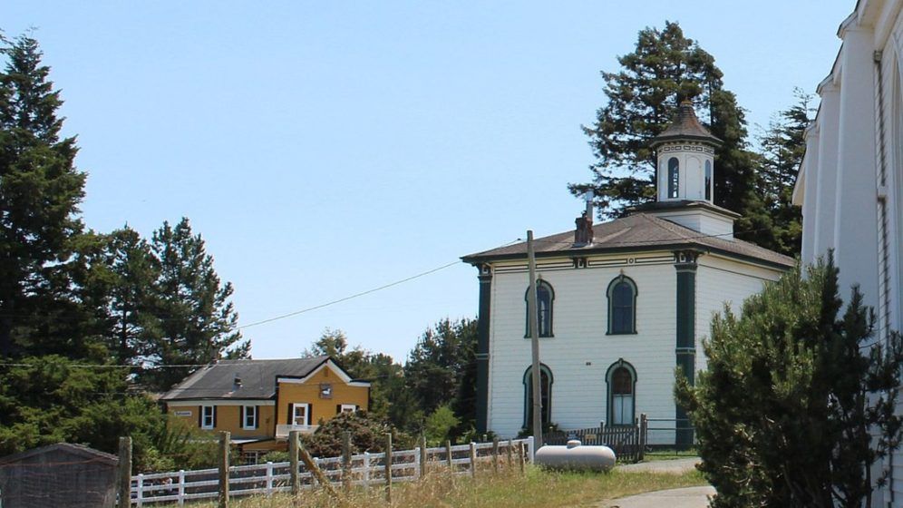 Potter Schoolhouse in 'The Birds' (1963)