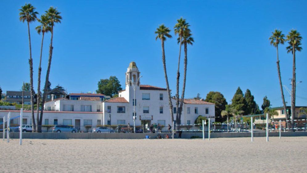 Santa Cruz County in 'The Lost Boys' (1987)