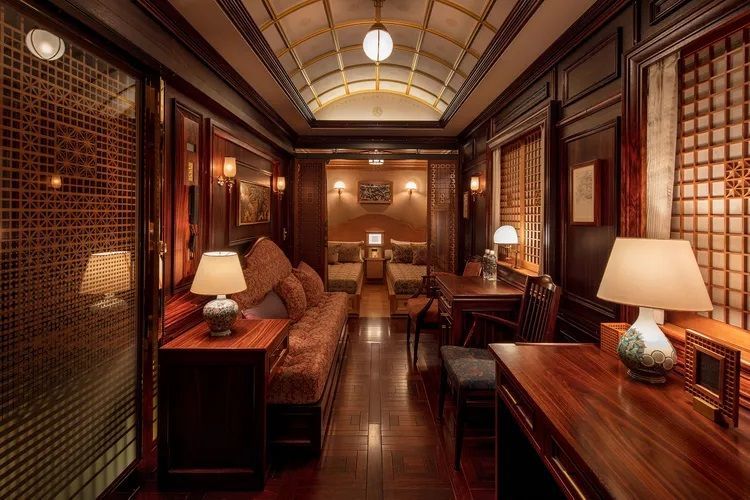 Japan's 'Seven Stars' Train Is The Best Way To See Kyushu 5 Japan Seven stars train