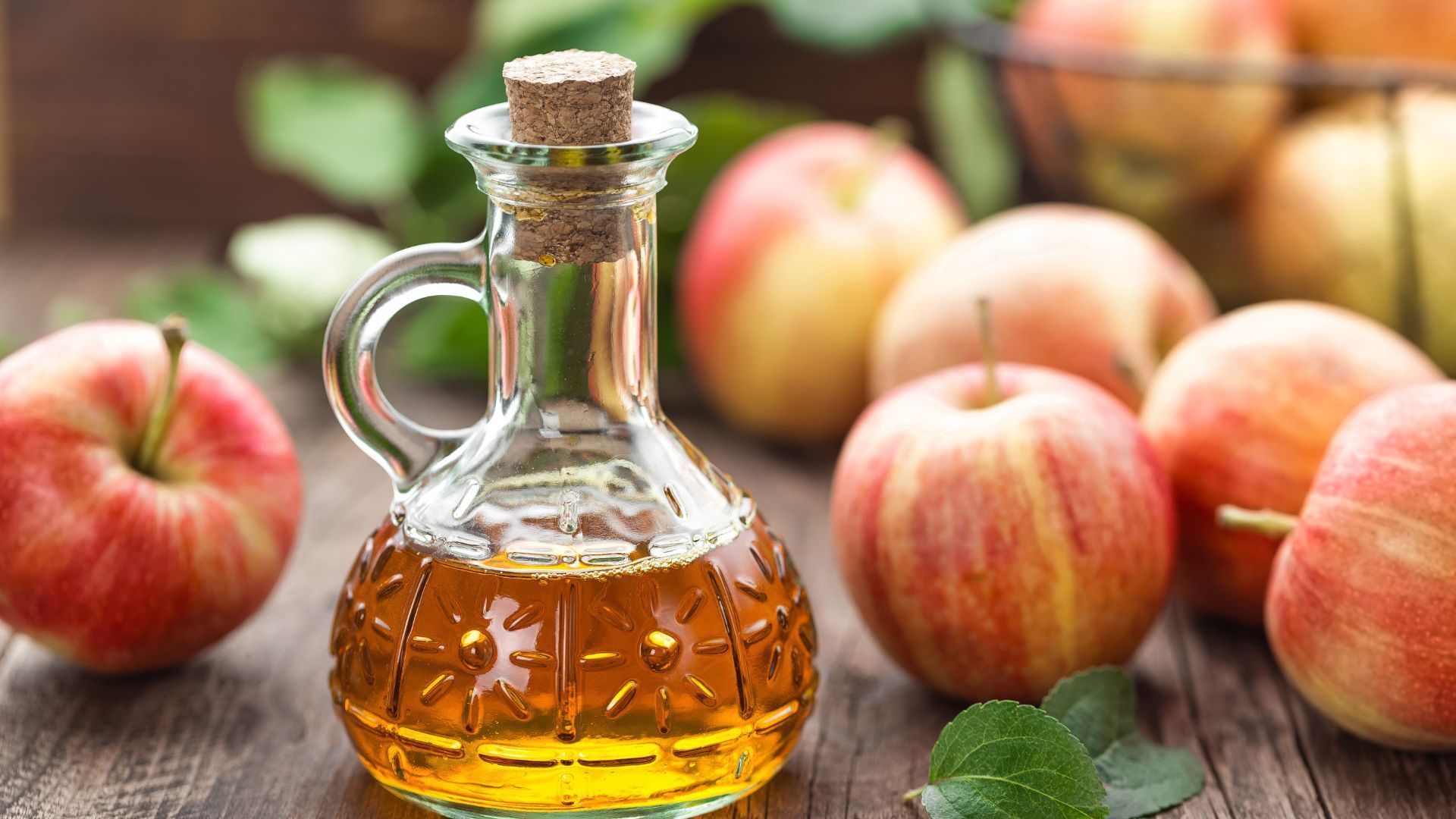5 side effects of apple cider vinegar to consider before you buy that bottle