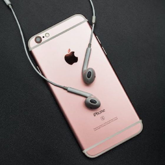 2015: iPhone 6S series