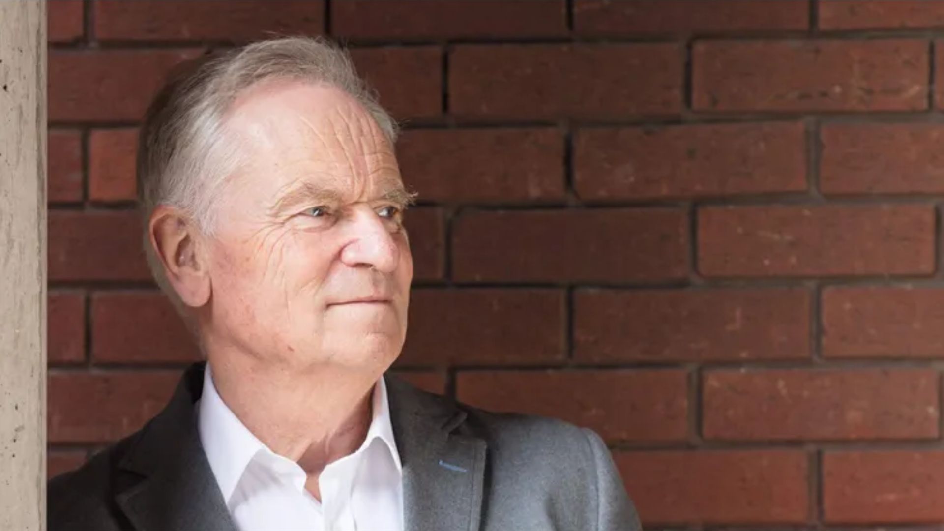 Richest authors in the world- Jeffrey Archer