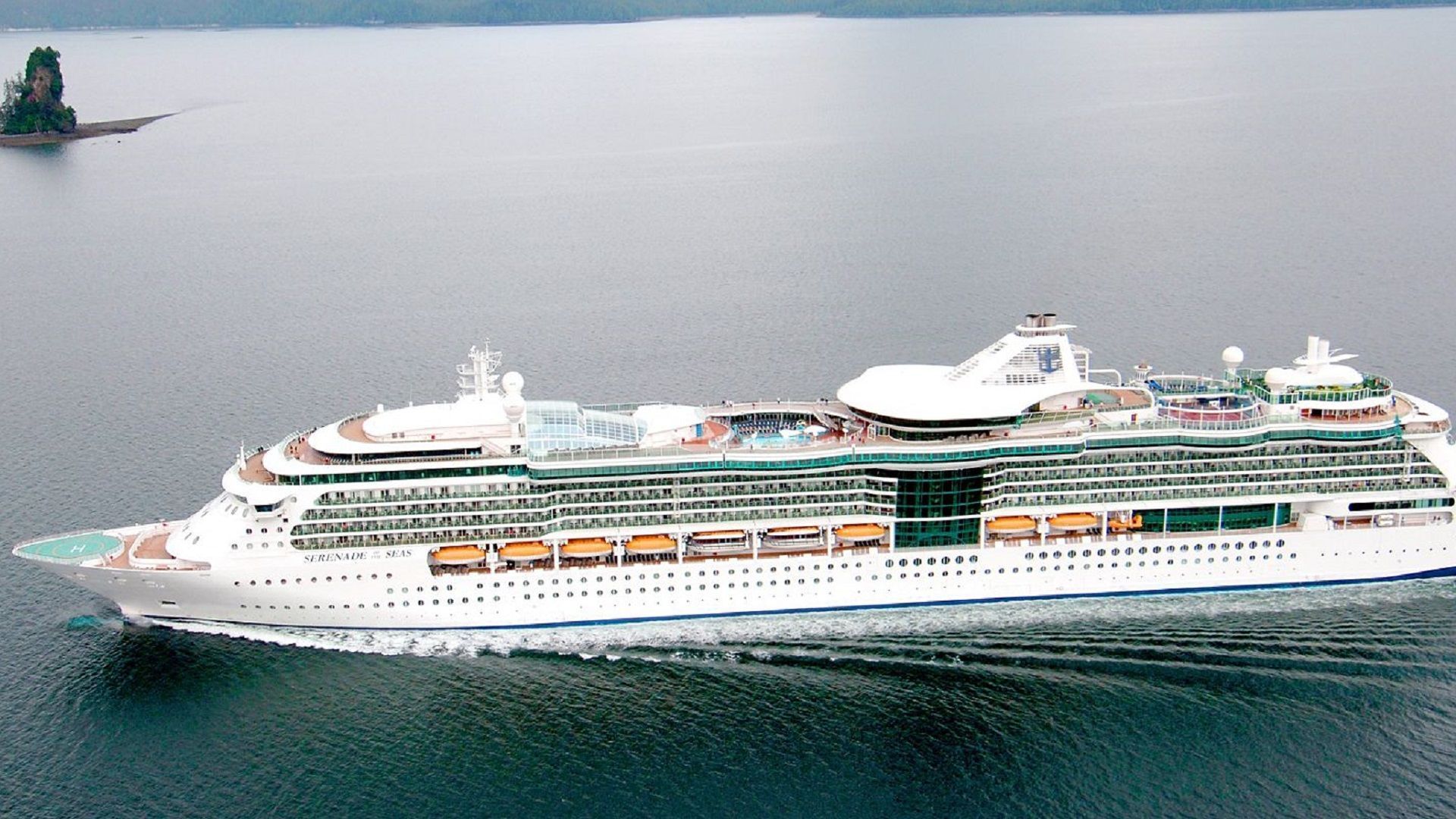 The Most Luxurious Cruises You Can Board From Hong Kong