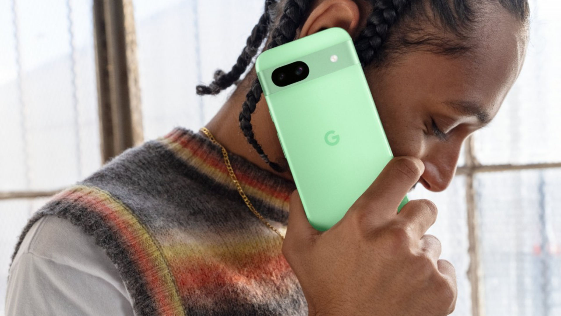 Pixel 8a vs iphone 15