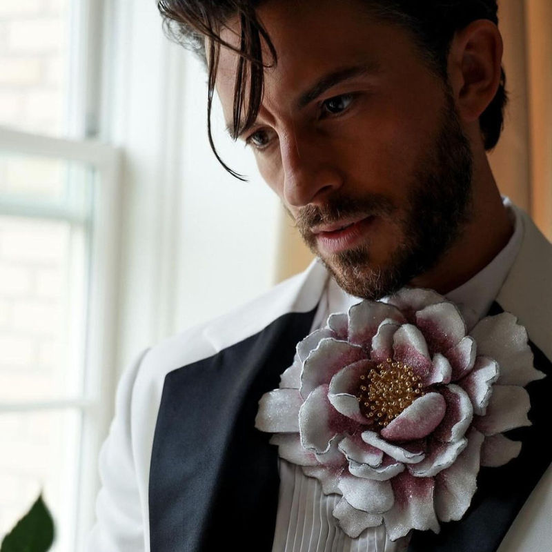 Jonathan Bailey's boyfriend