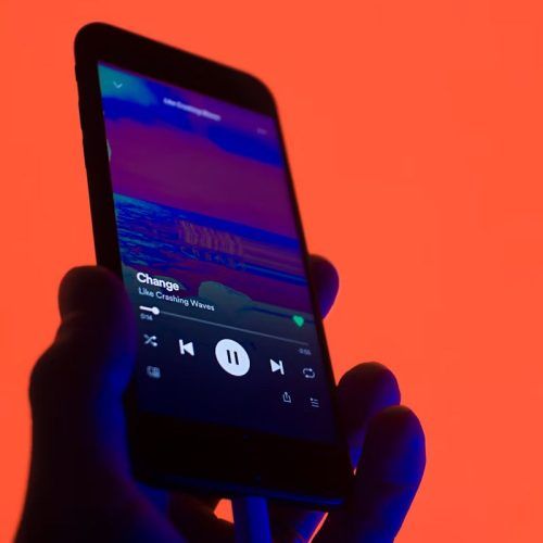 Apple Music vs Spotify: The Definitive Comparison For All Your Music Streaming Needs