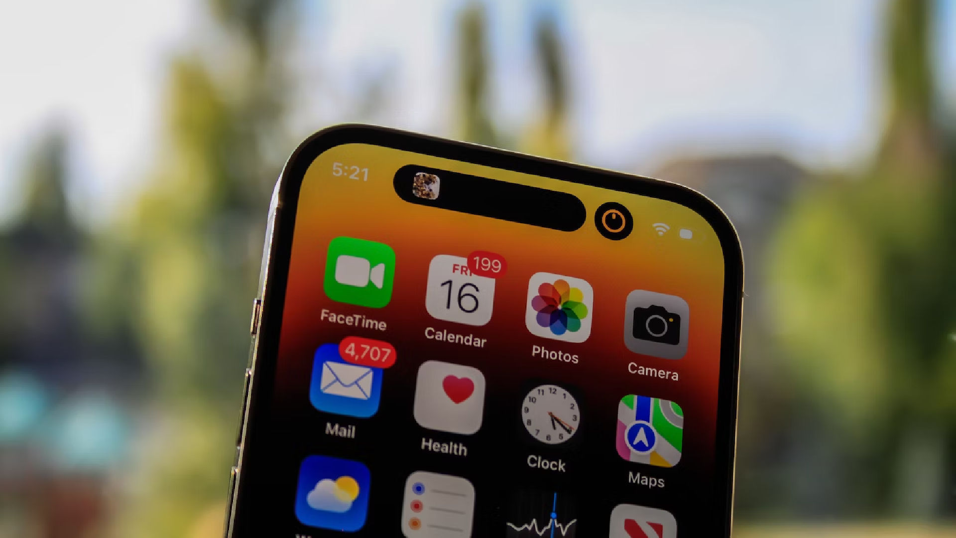 iphone 17 leaks