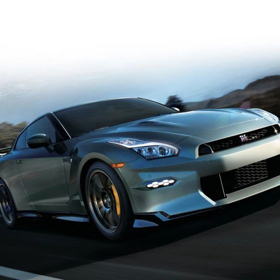 Nissan GT-R