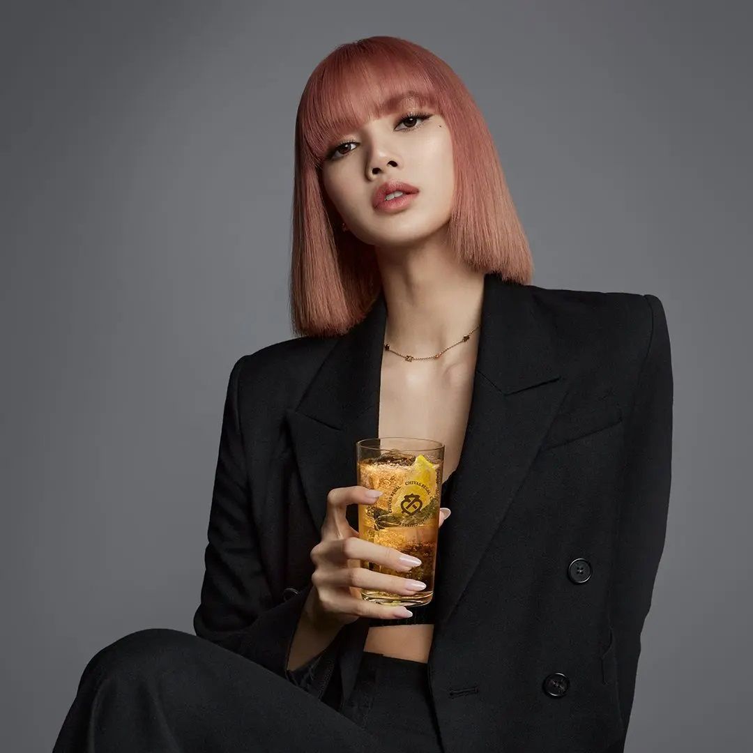 Lisa Chivas 18