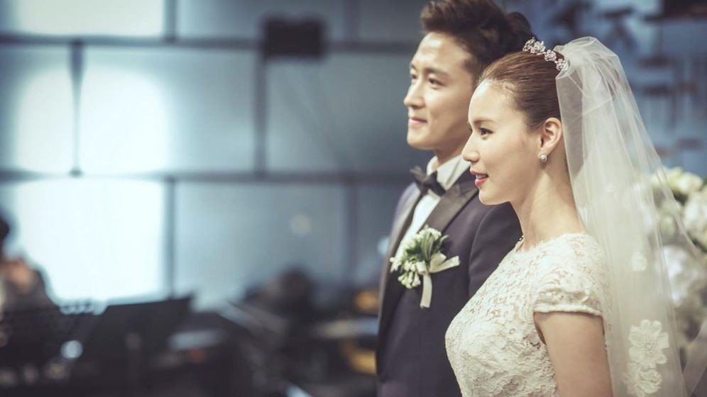 Park Si-eun and Jin Tae-hyun