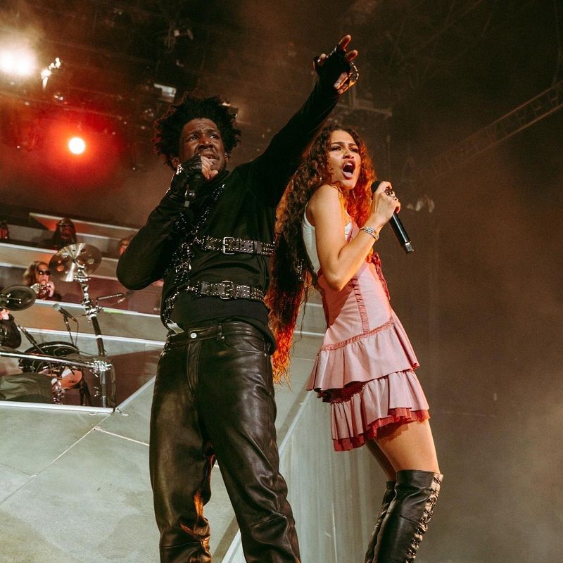 Zendaya Returns To The Stage At Coachella 2023, Performs With Labrinth