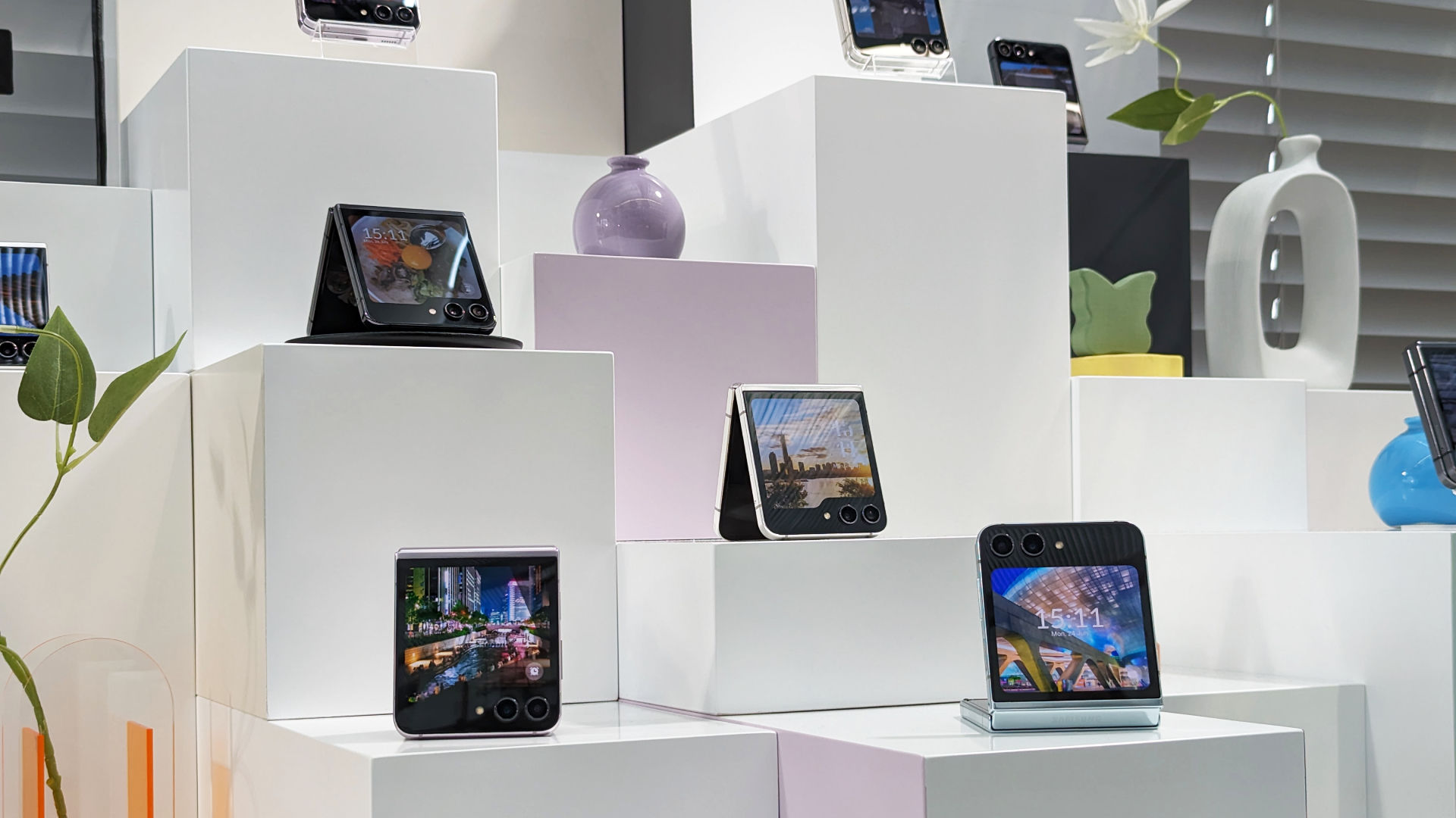 Best full-view display phones that you can buy in 2023 - Smartprix